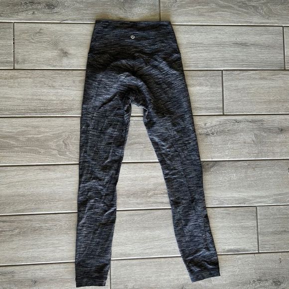lululemon athletica Pants - Lululemon gray and black, striped wonder under leggings